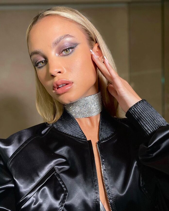 Rose Bertram New Year’s Eve party
