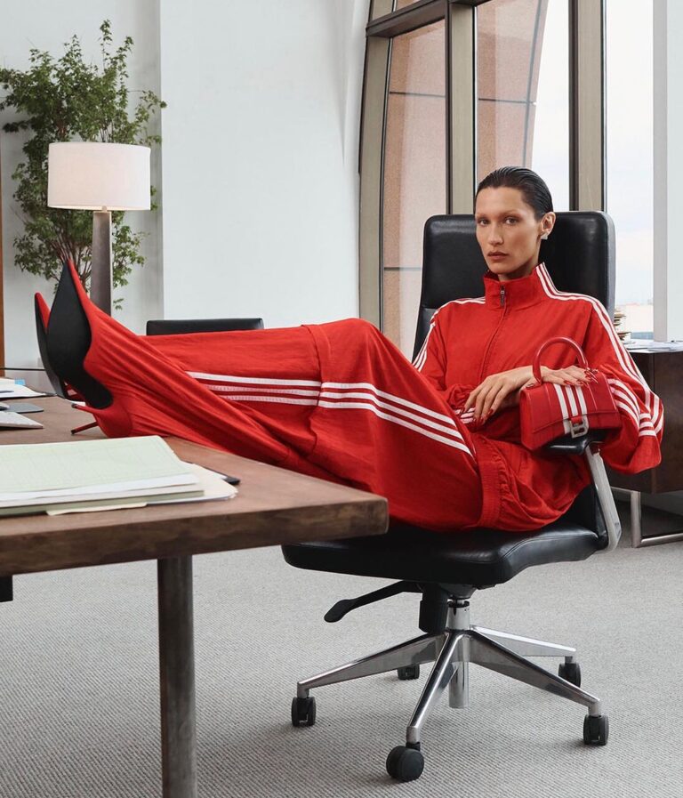 Balenciaga oznámila tříleté partnerství s organizací na pomoc dětem