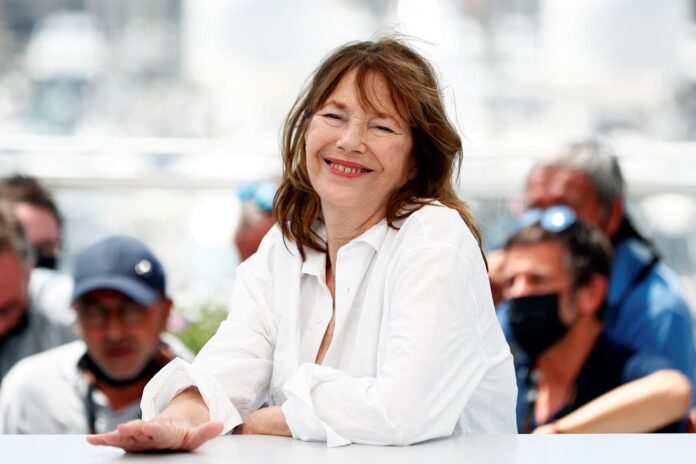 Zemřela slavná zpěvačka a herečka Jane Birkin, stala se také slavnou. módní ikonou.