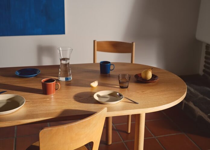 1680x1200_full_width_50-50_iittala_2022_teema_kartio_aino_aalto