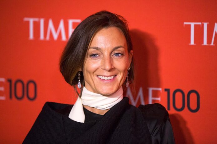 Phoebe Philo je o krok blíž k tomu, zveřejnit vlastní módní značku. Oblíbená návrhářka Phoebe Philo je o krok blíž k tomu, zveřejnit vlastní módní značku.