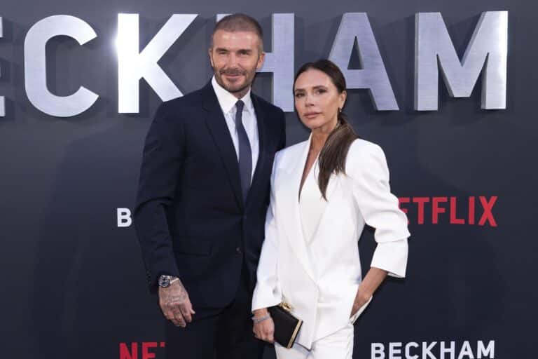 Manželský pár Beckhamových slaví. Ve fiskálním roce 2022 dosáhl dvouciferného růstu tržeb Manželský pár Beckhamových slaví. Ve fiskálním roce 2022 dosáhl dvouciferného růstu tržeb