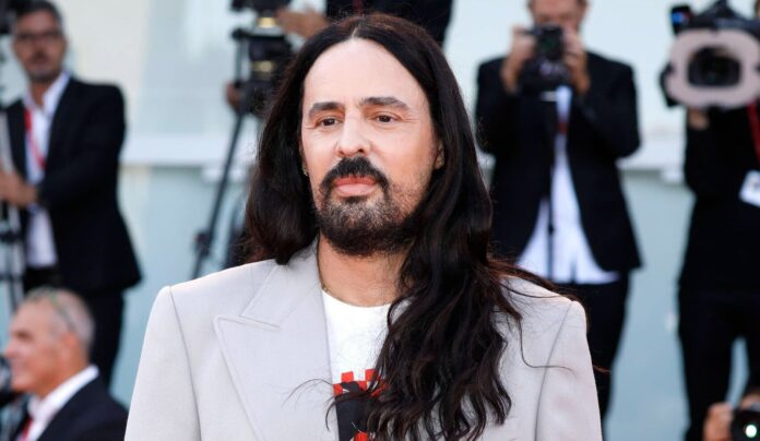 Módní svět nadále spekuluje o tom, kam zamíří návrhář Alessandro Michele.