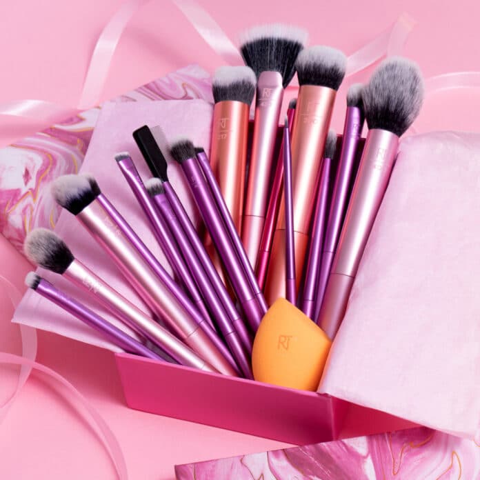 Základní příručka štětců: Používejte k docílení bezchybného looku ty správné