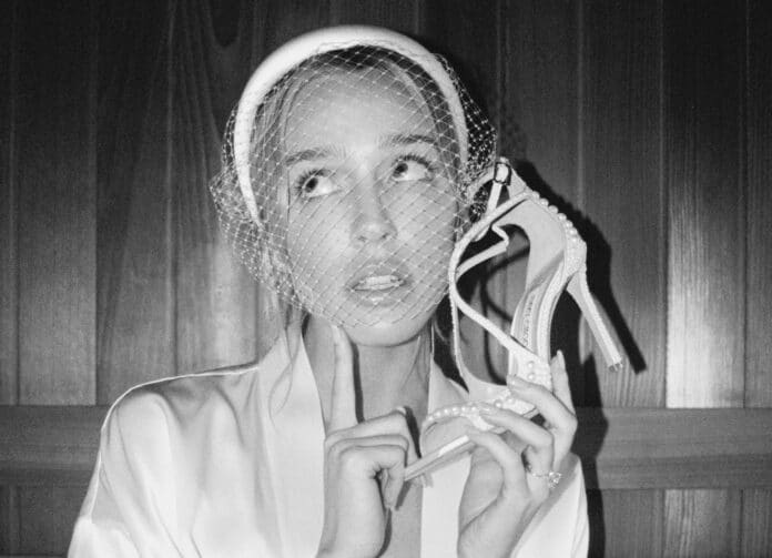 Alex Cooper v kampani Jimmy Choo.