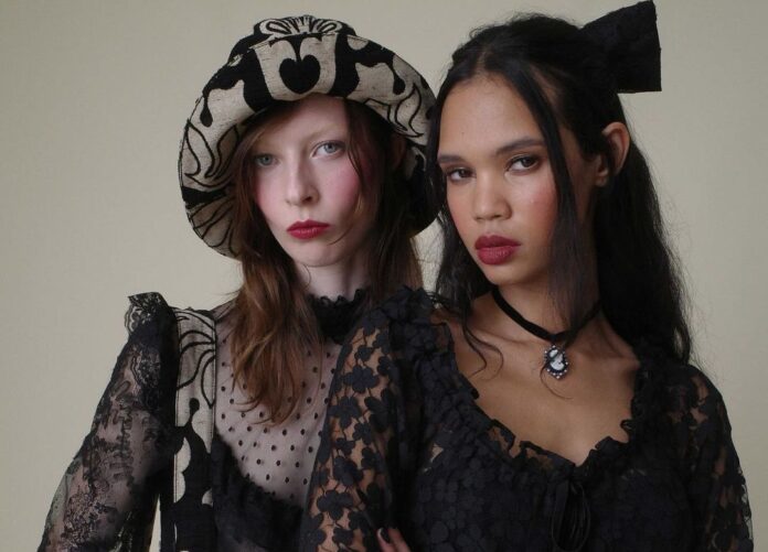 Anna Sui resort kolekce 2025