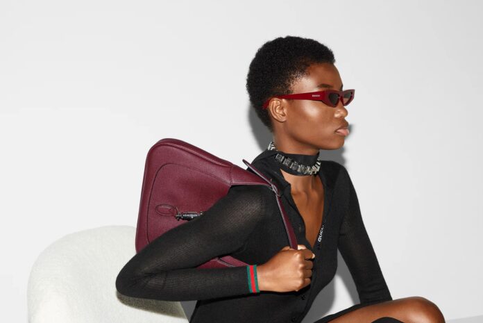 burgundy kabelka Gucci