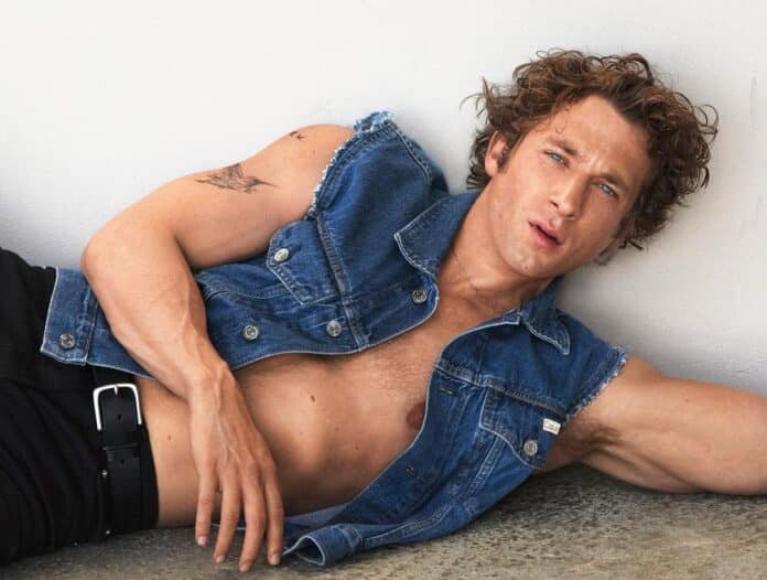 Jeremy Allen White pro Calvin Klein