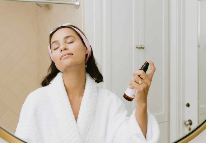 Spreje s kyselinou chlornou