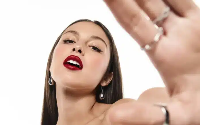 Olivia Rodrigo pro Lancôme Olivia Rodrigo pro Lancôme
