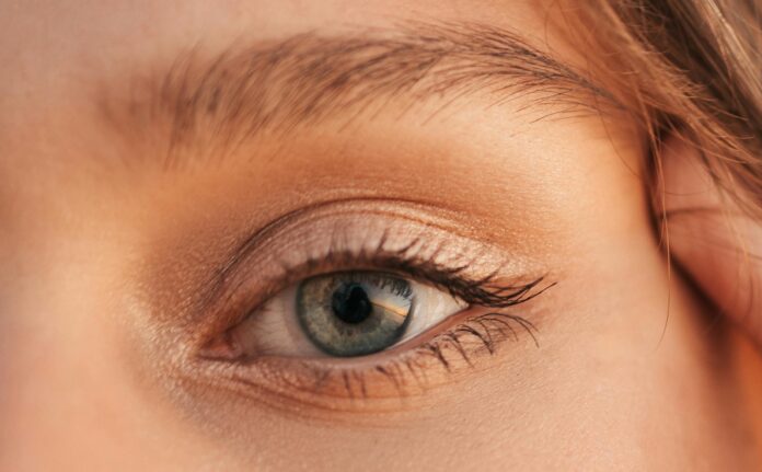 Pexels oční stíny úvodka