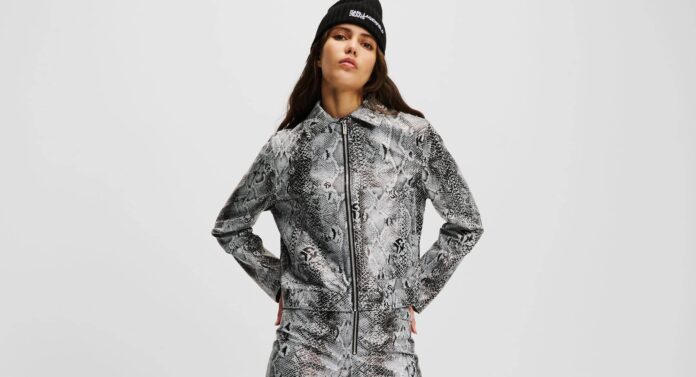 Karl Lagerfeld úvodka rok hada