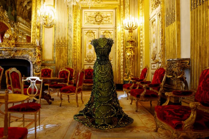 Louvre Couture - Jean Paul Gaultier Louvre Couture - Jean Paul Gaultier