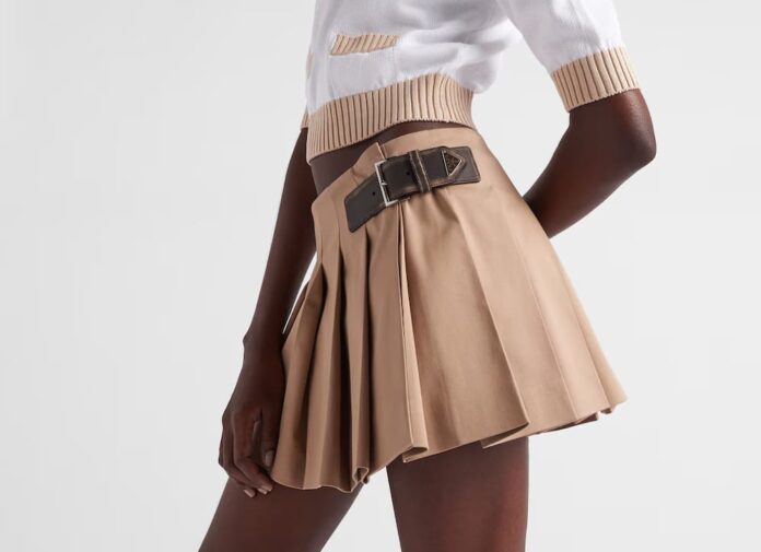 Prada skládané sukně mini