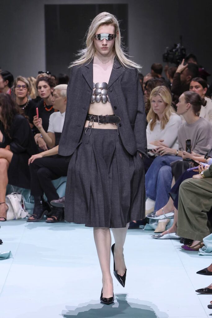 Prada Spring Summer 2025 midi skládaná sukně