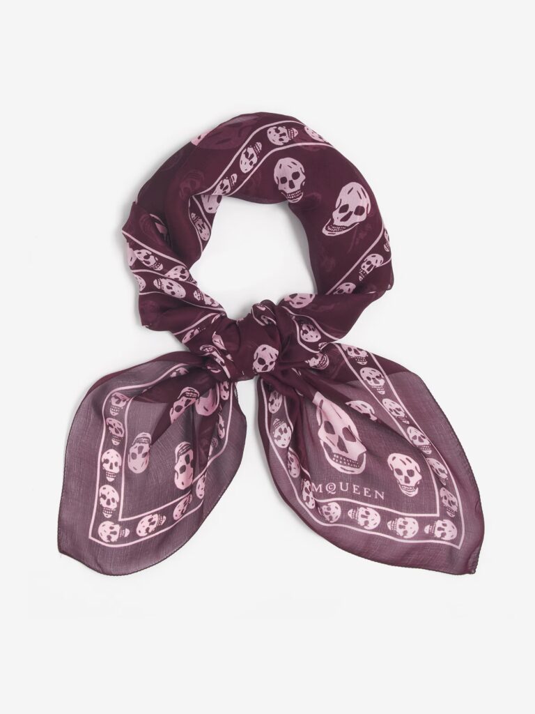 Alexander McQueen šátek dark dreamy aesthetic