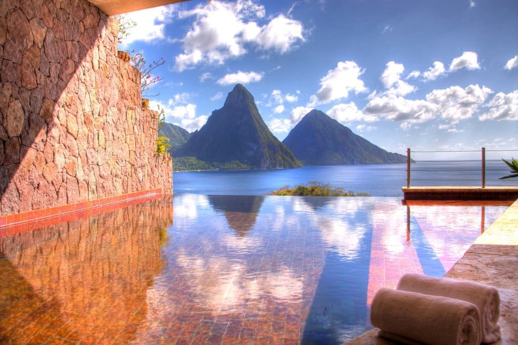 Jade Mountain svatá Lucie Karibik bazény 2