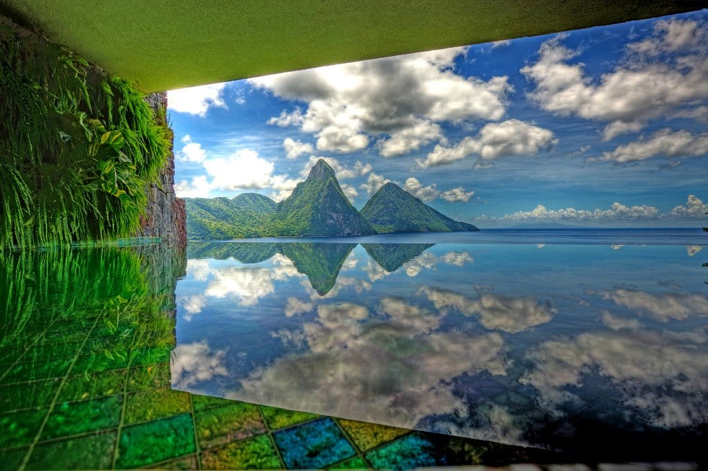 Jade Mountain svatá Lucie Karibik bazény 3