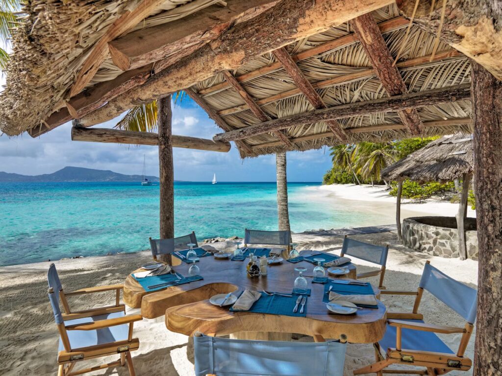 Petit St Vincent offline dovolená restaurace