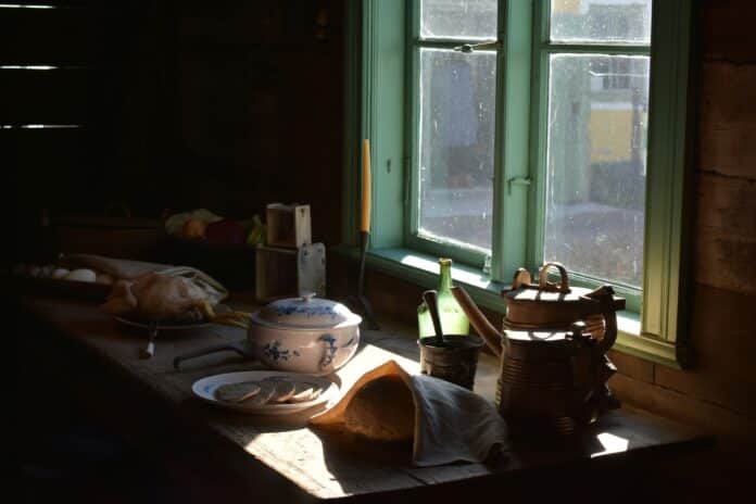 rustic home Unsplash