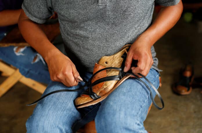 mexické huarache sandály