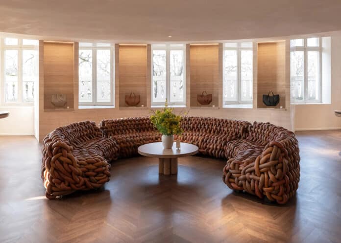 Polène’s Champs-Élysées prodejna butiky