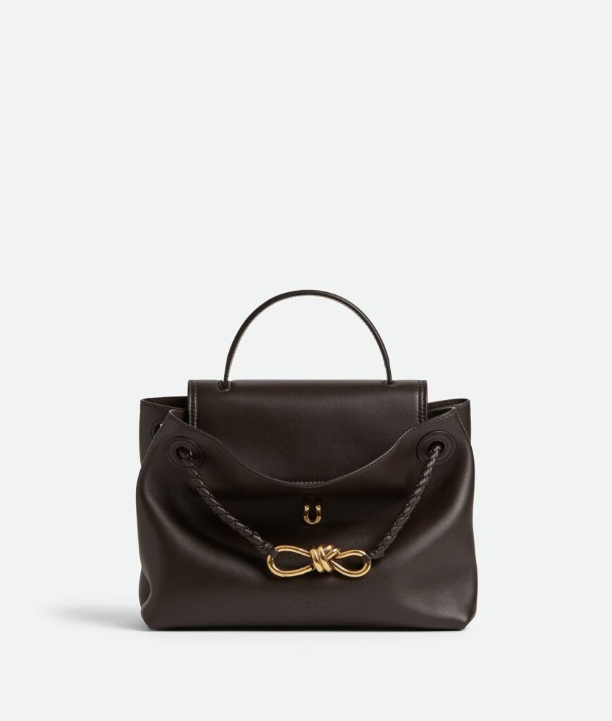 Bottega Veneta kabelka day to night outfit