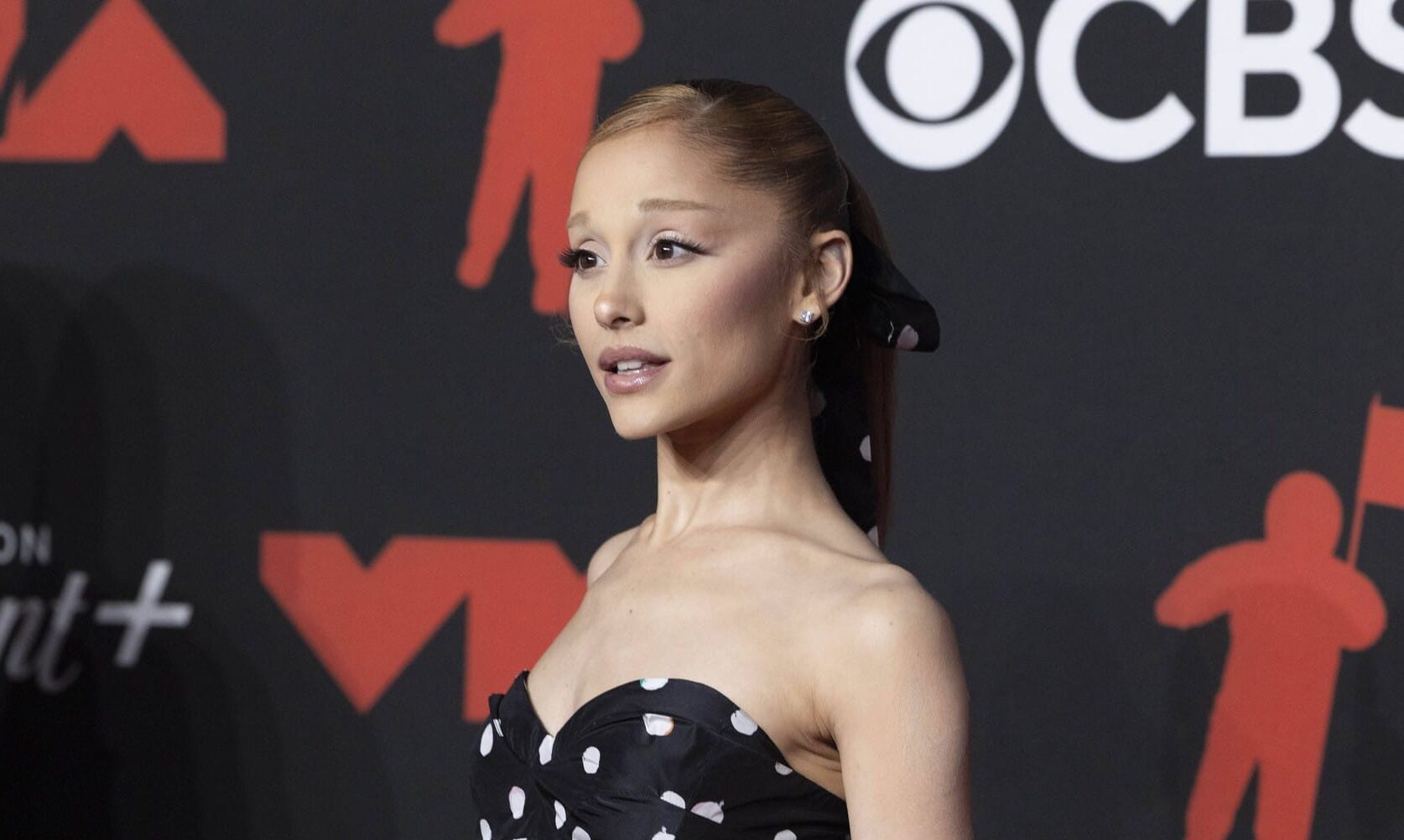 Ariana Grande MTV Music Awards 2025