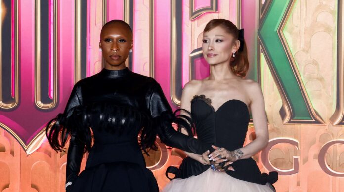 Ariana Grande a Cynthia Ervio Ariana Grande a Cynthia Ervio