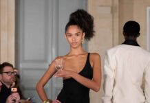 Neberte se tak vážně, vzkazuje Jacquemus. Le Palmier staví na hravosti Jacquemus PFW26