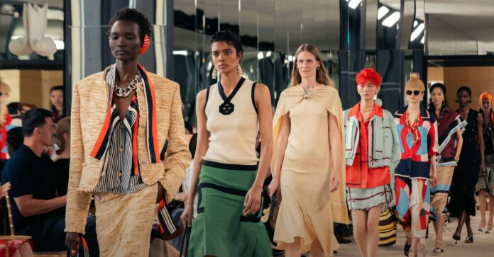 Chanel Cruise 26/27